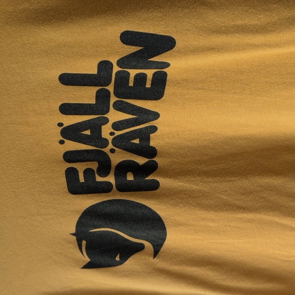 LAST CALL Fjallraven t-shirt - Picture 3 of 5